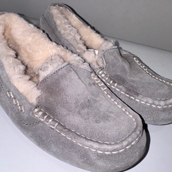 UGG Ansley Slipper Women Size 7 Grey Excellent Suede Wool Lined Moccasin 1106878 - Picture 2 of 9